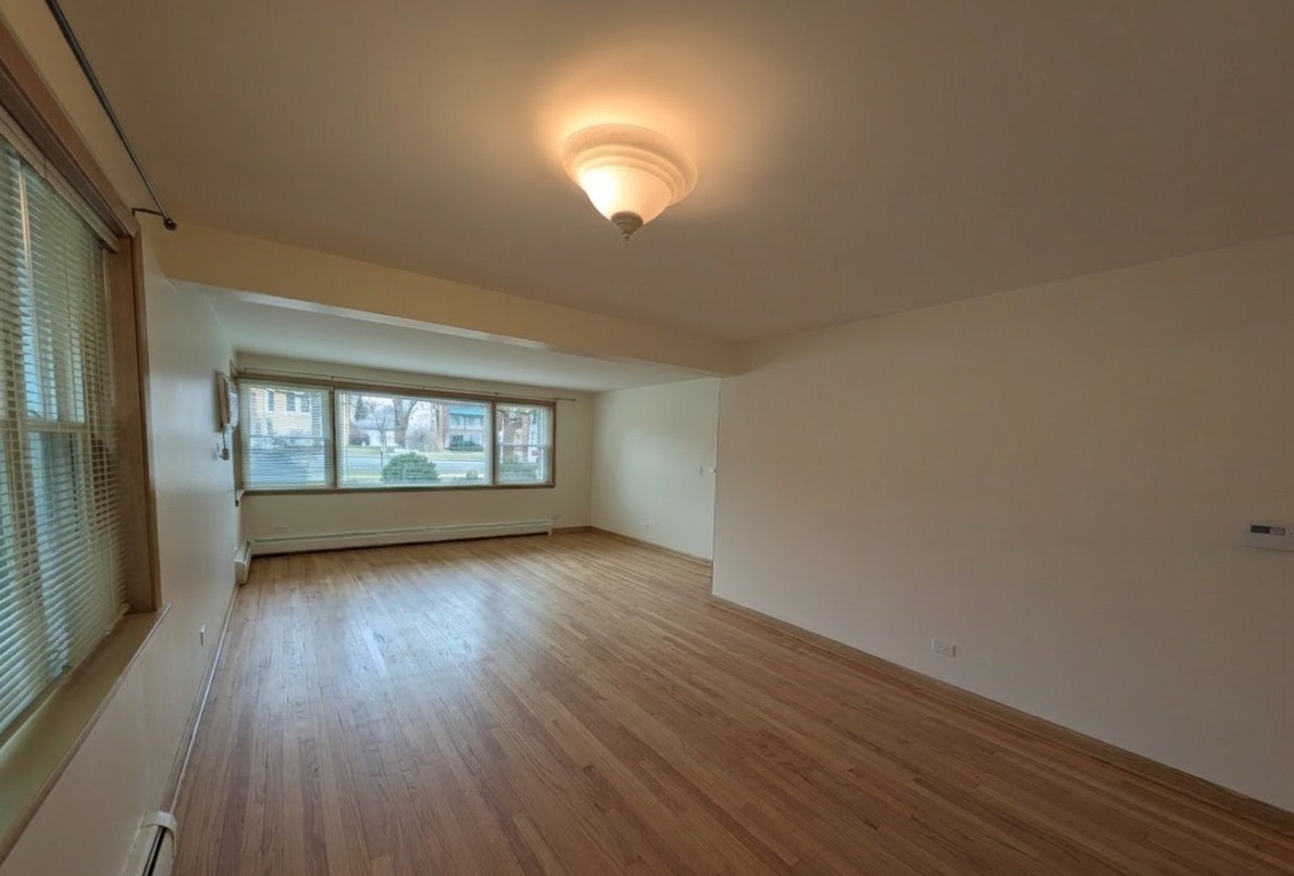6537 N Natoma Avenue Unit: Garden