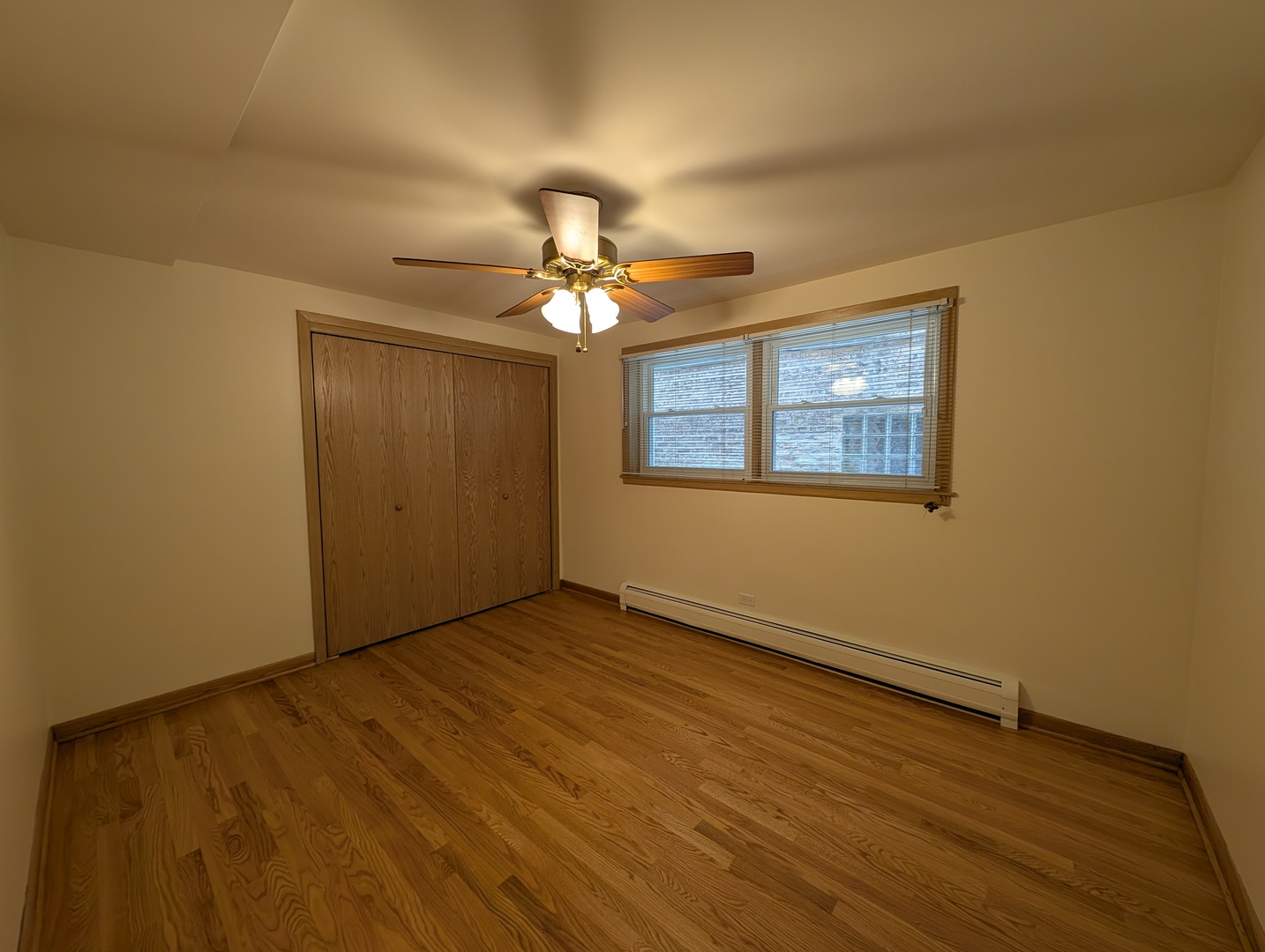 6537 N Natoma Avenue Unit: Garden