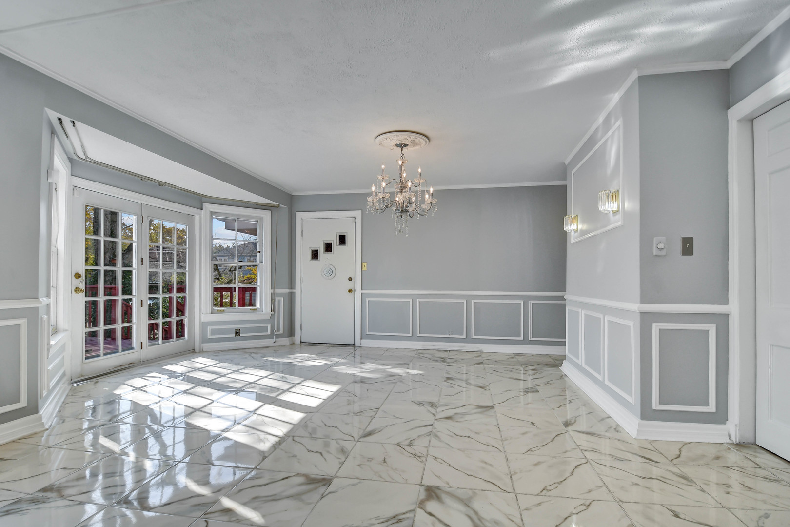 2001 W 103rd Street