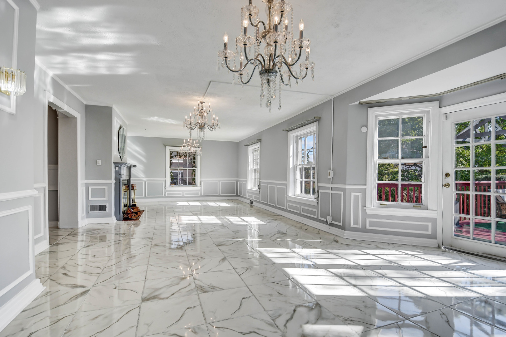 2001 W 103rd Street