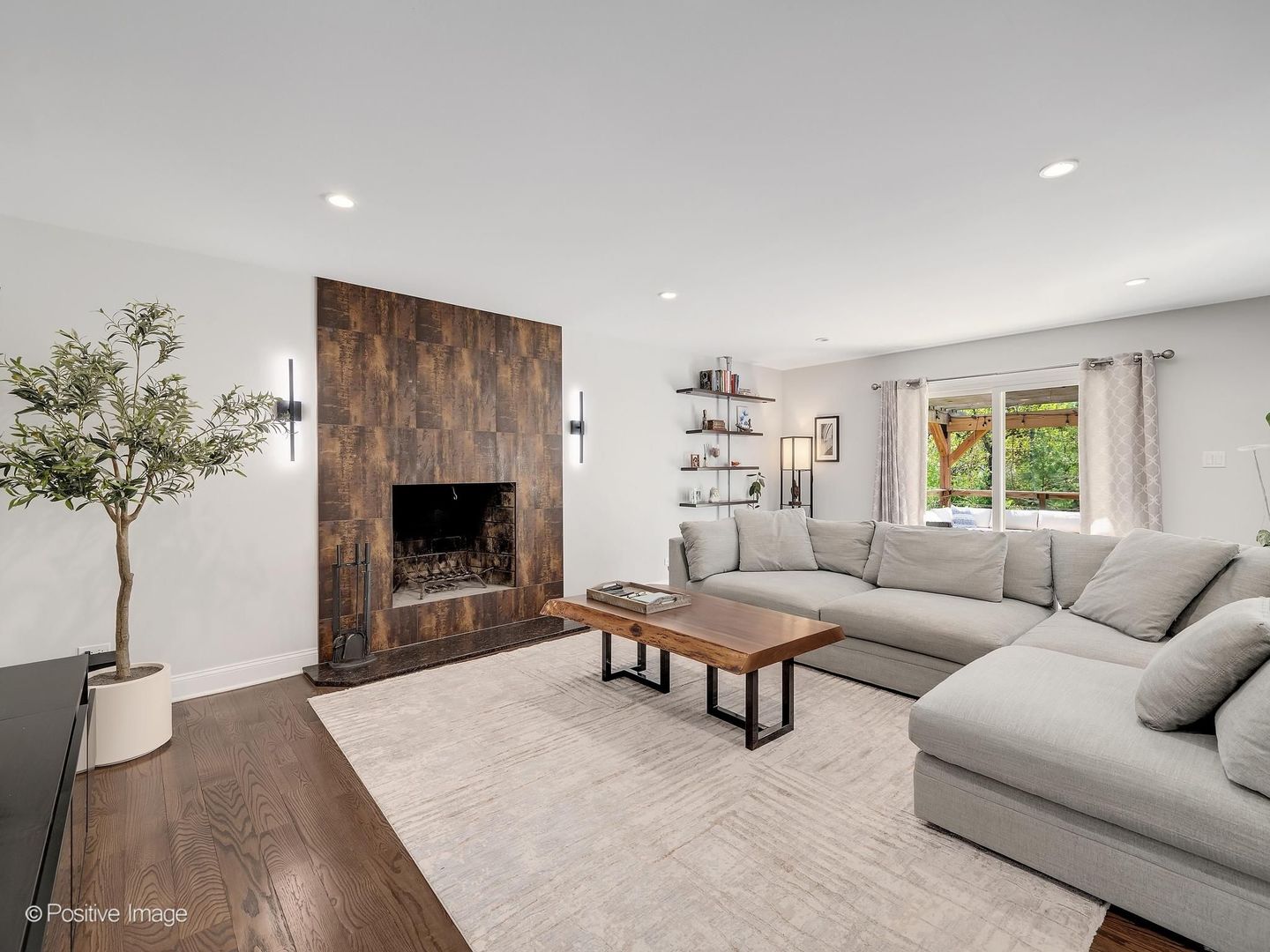 7909 W 127th Street