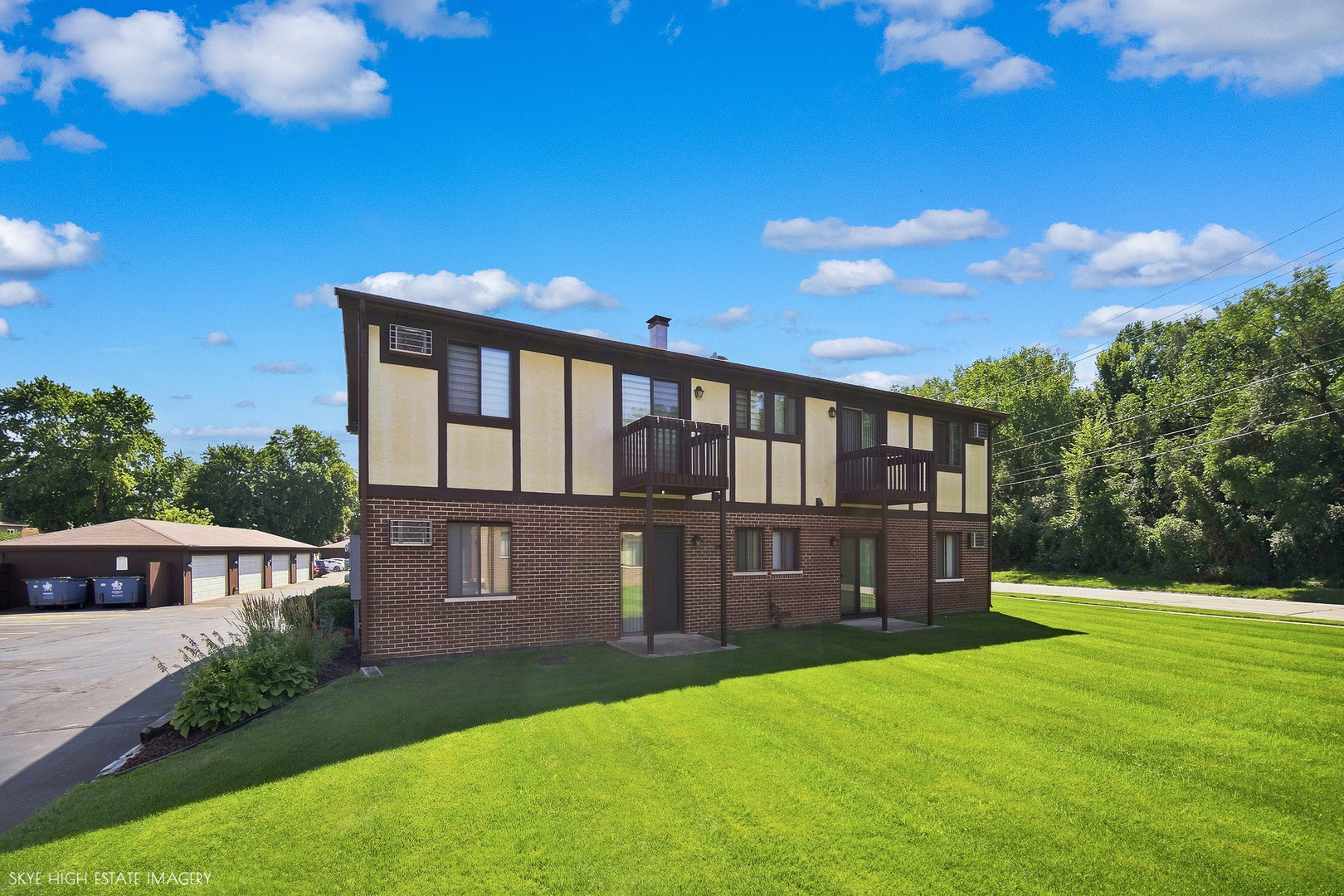 4580 W 131st Street Unit: 2S