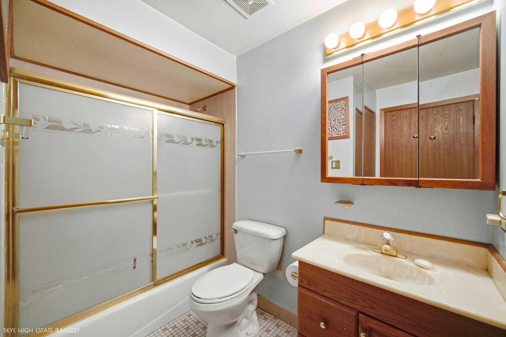 4580 W 131st Street Unit: 2S