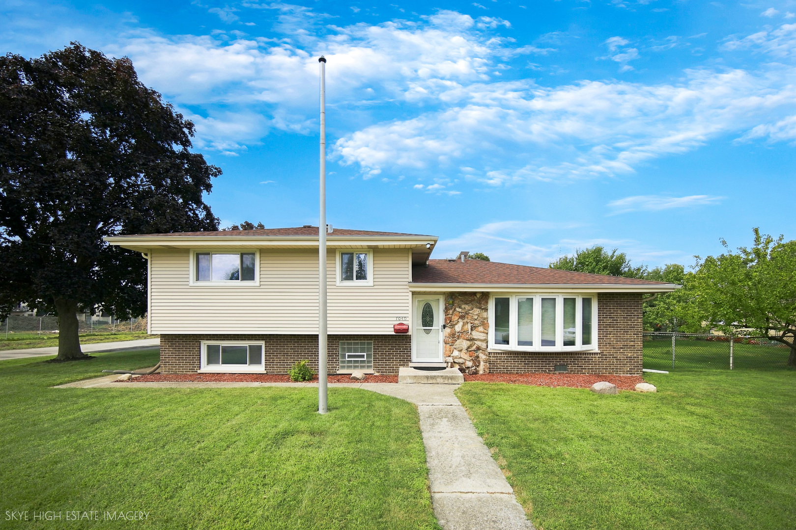 7040 W 107th Street