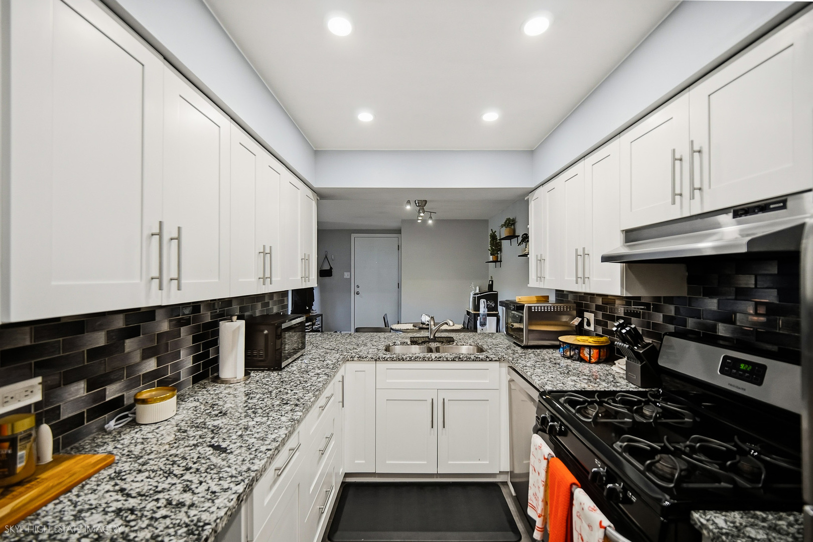 4930 134TH Street Unit: 110