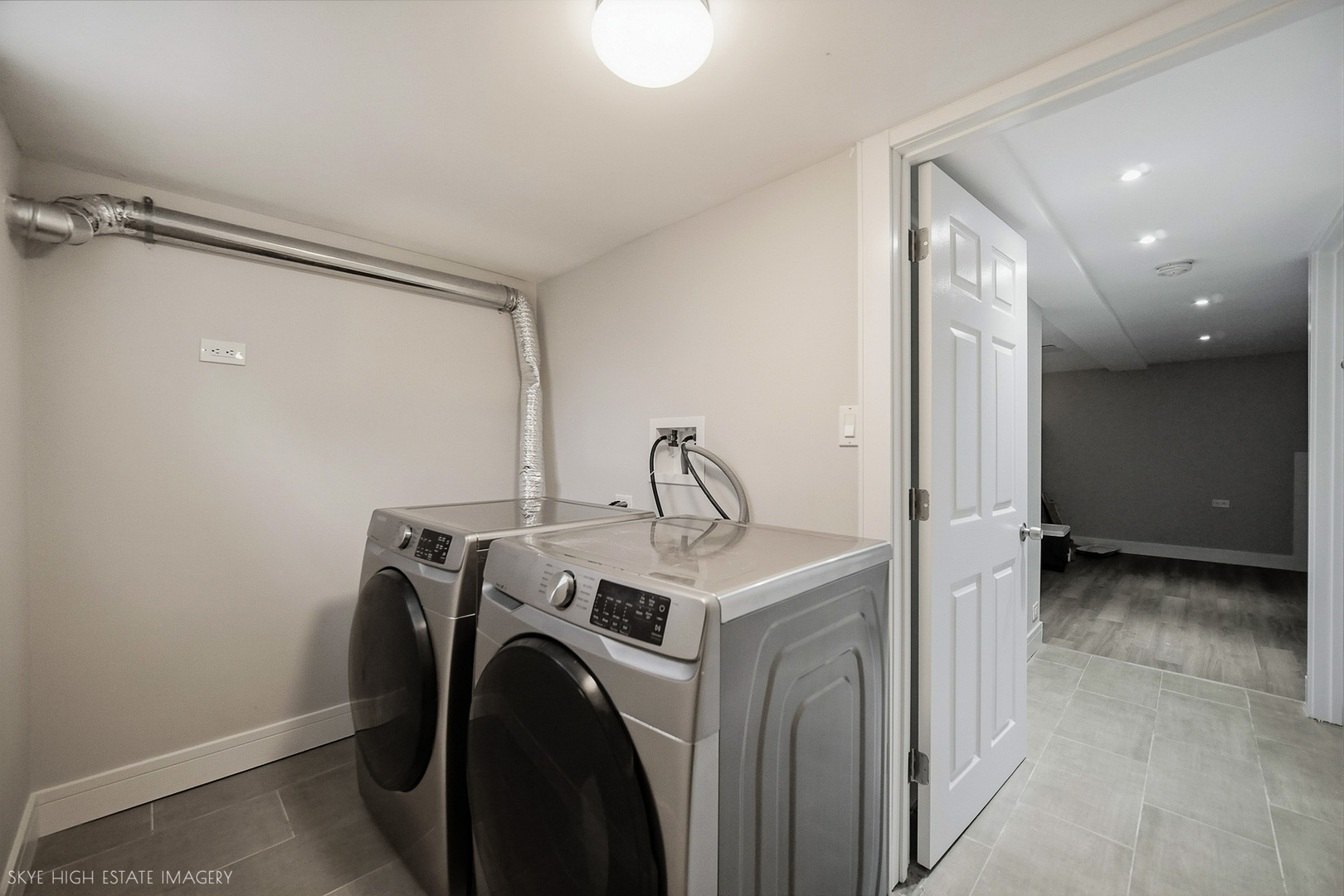 1238 W 112th Place