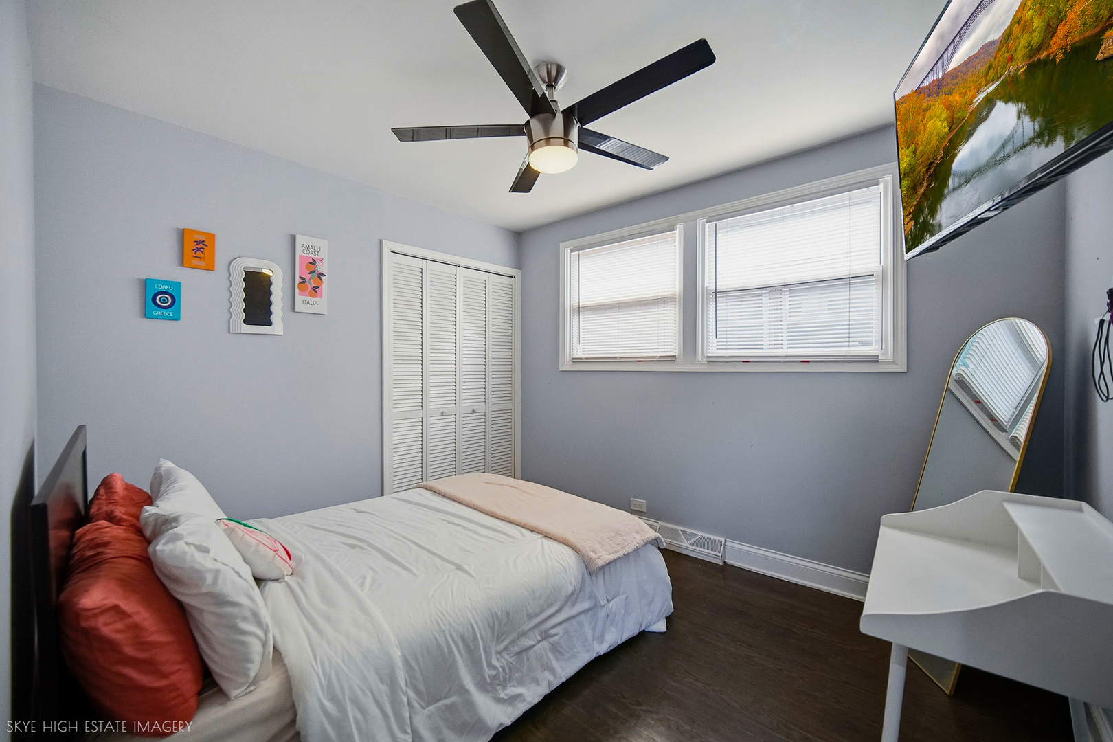 1238 W 112th Place