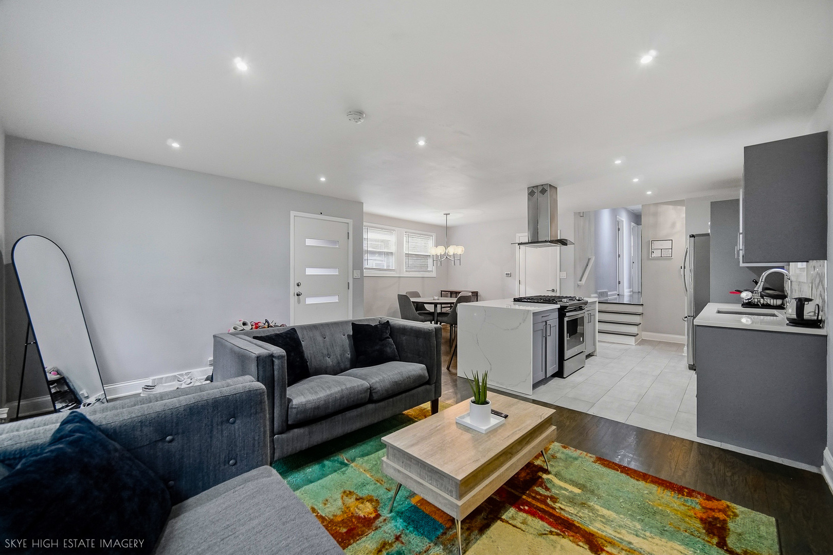 1238 W 112th Place