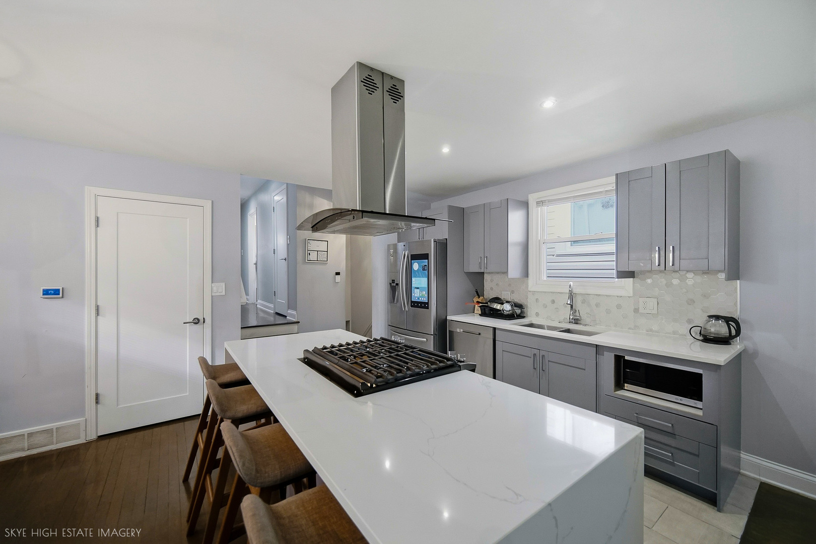 1238 W 112th Place