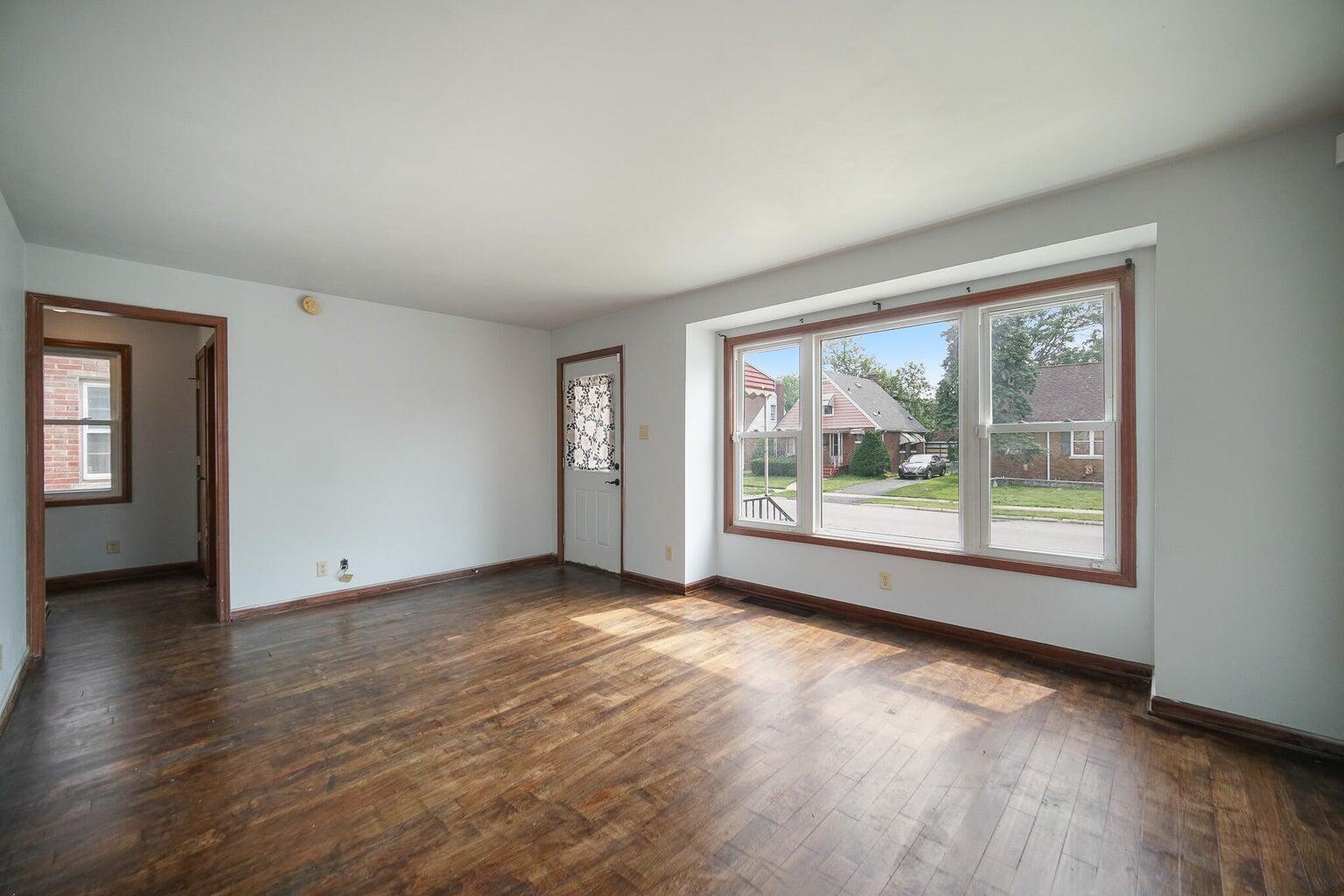 7230 Mclaughlin Avenue