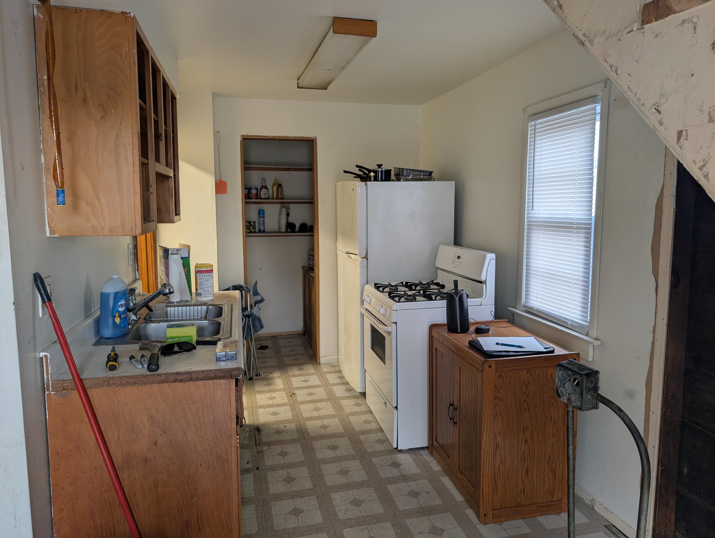 4415 Sheffield Avenue