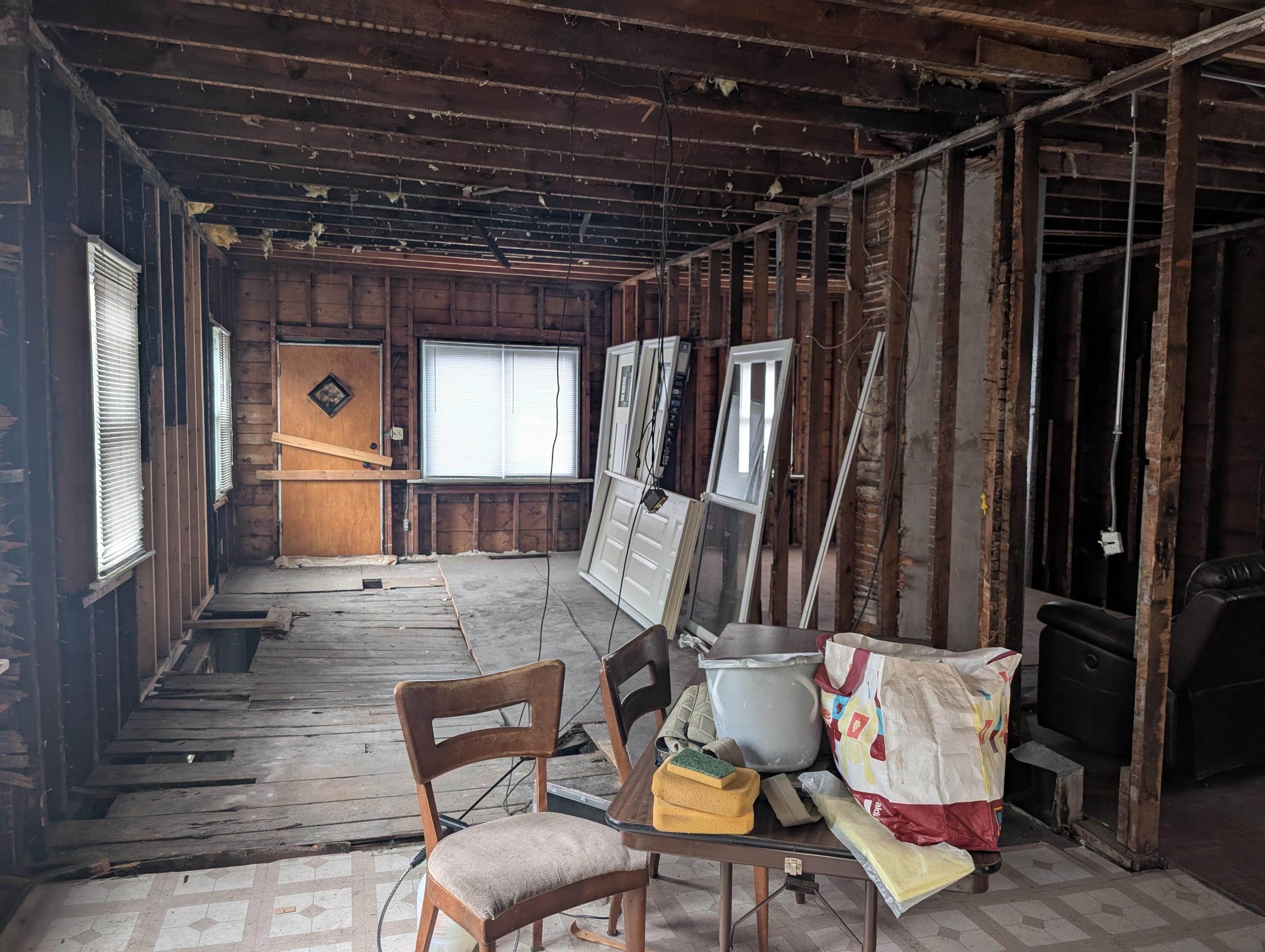 4415 Sheffield Avenue