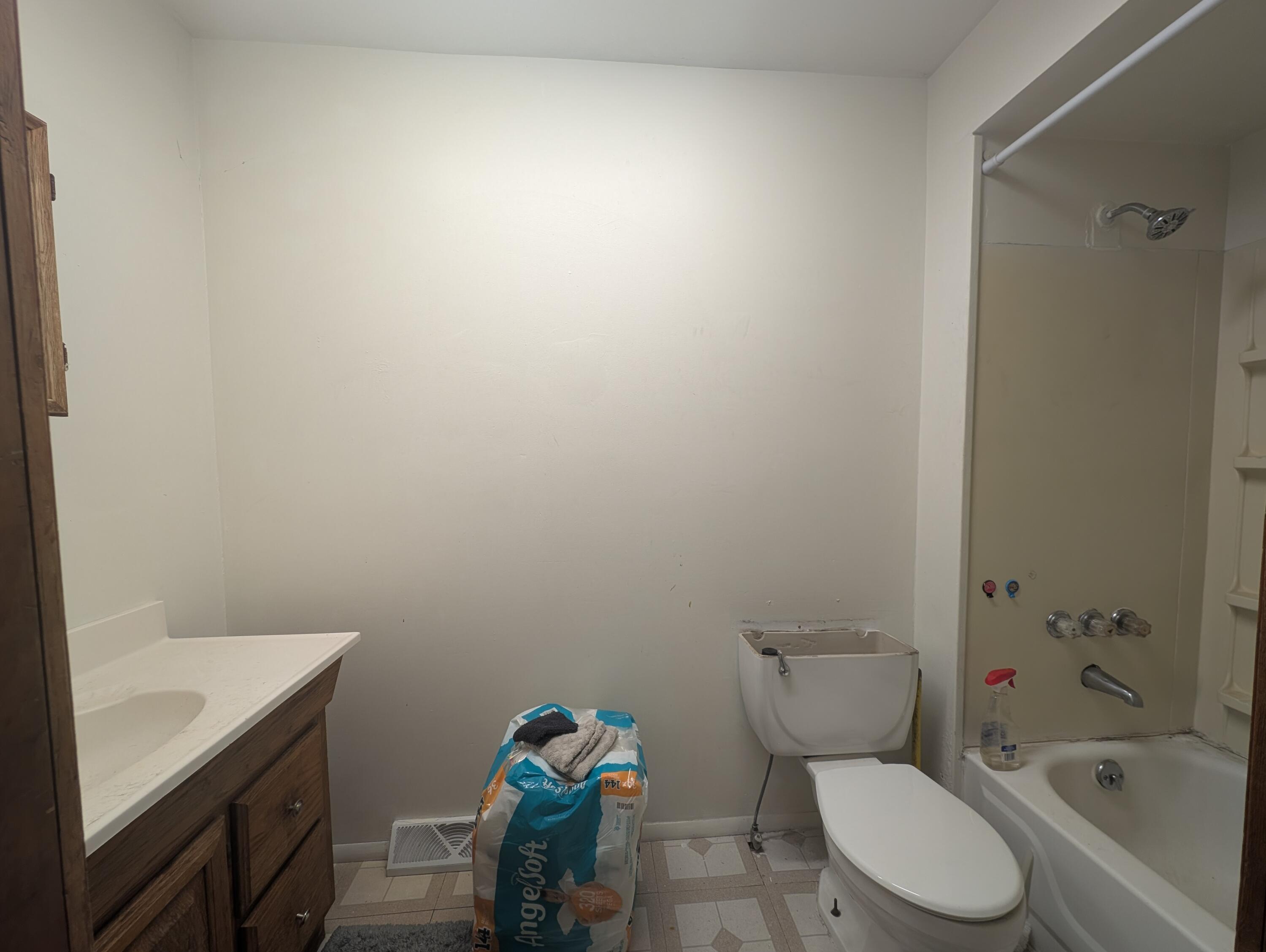 4415 Sheffield Avenue