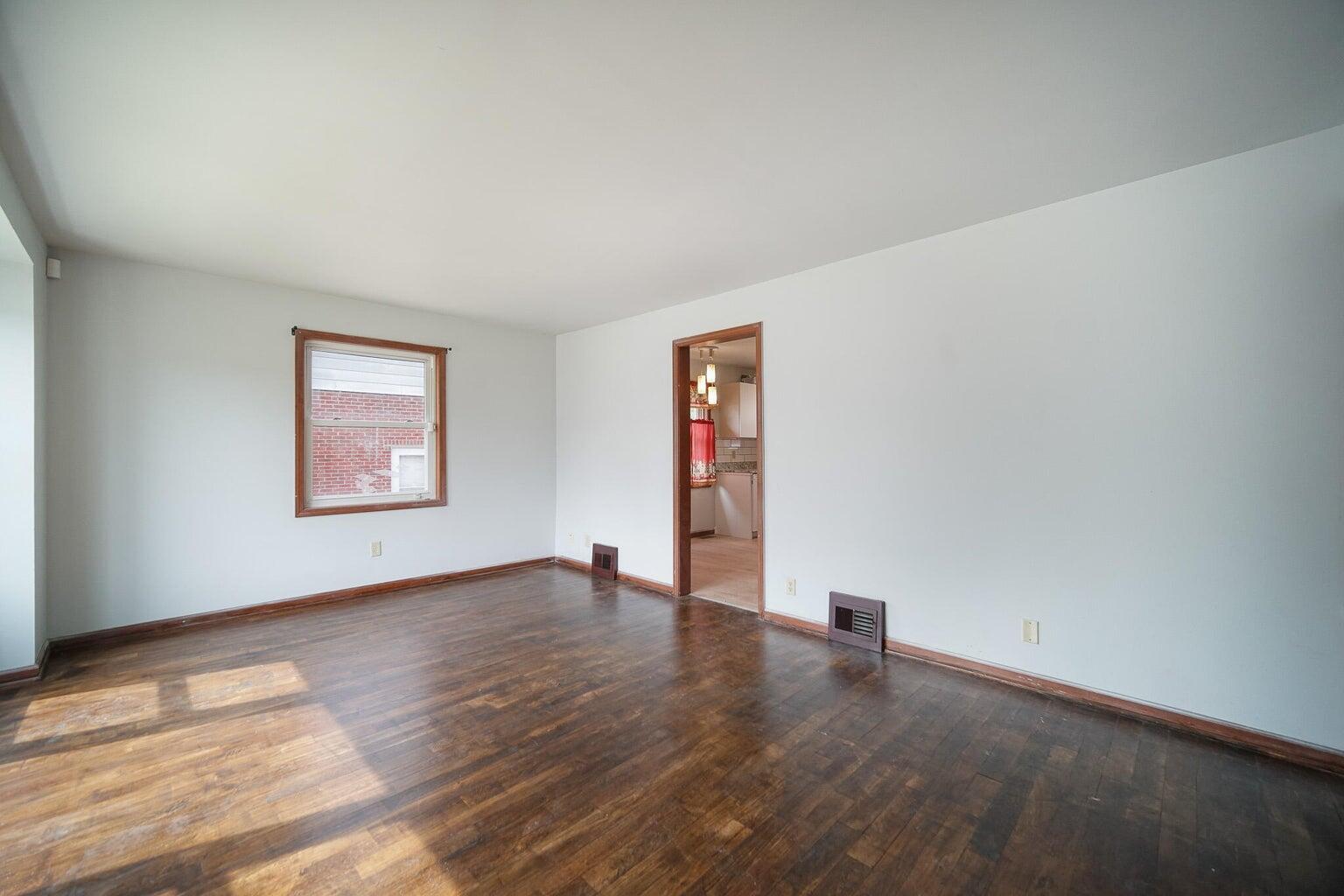 7230 Mclaughlin Avenue