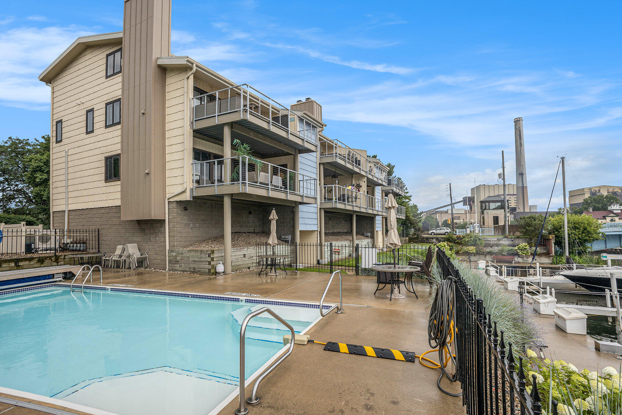 1 Marine Drive Unit: 1&3