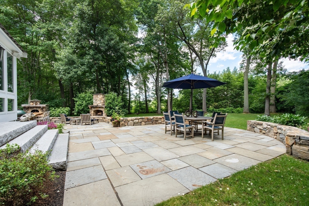 19 River Meadow Drive
