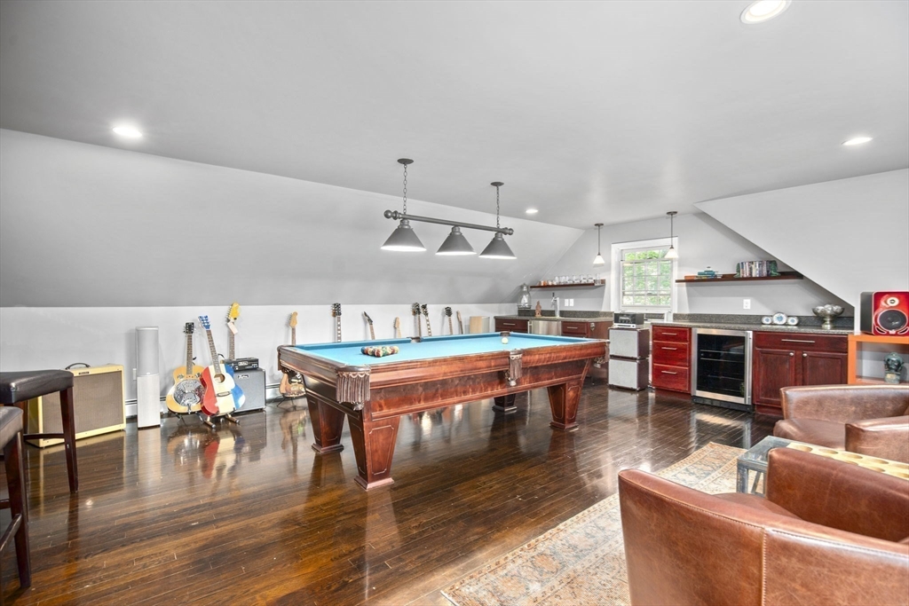 19 River Meadow Drive