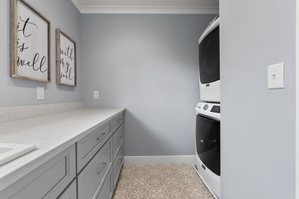 2 William Griffin Way - Represented Buyer