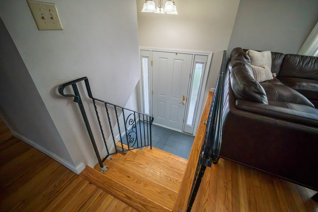 12 Stewart Ln