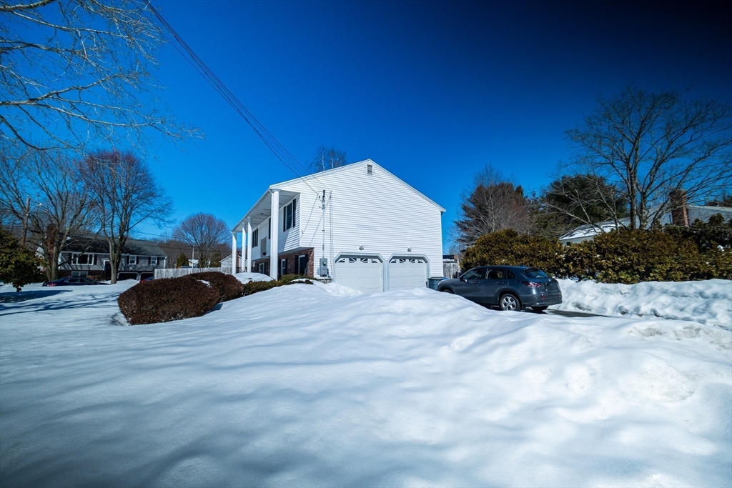 12 Stewart Ln