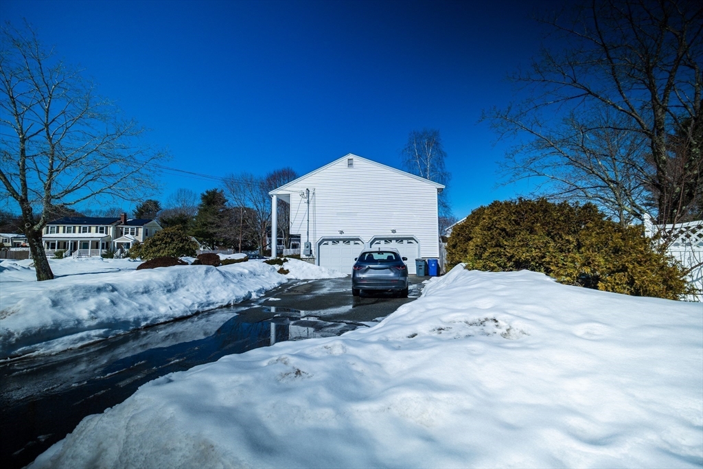 12 Stewart Ln