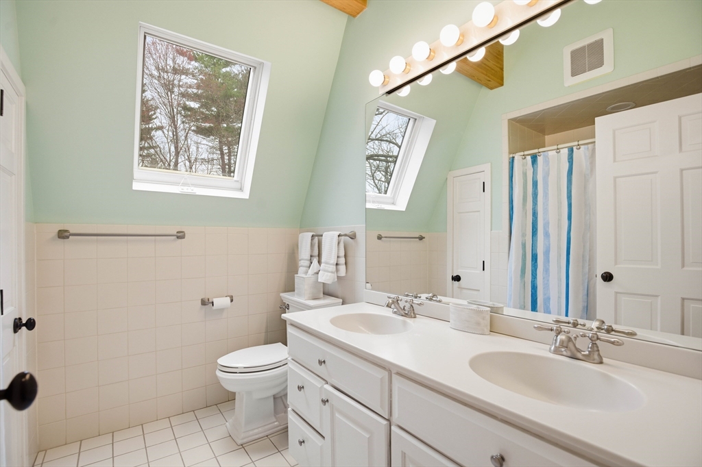 15 River Meadow Drive