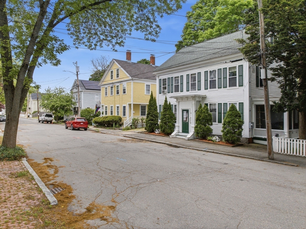 11 Allen St