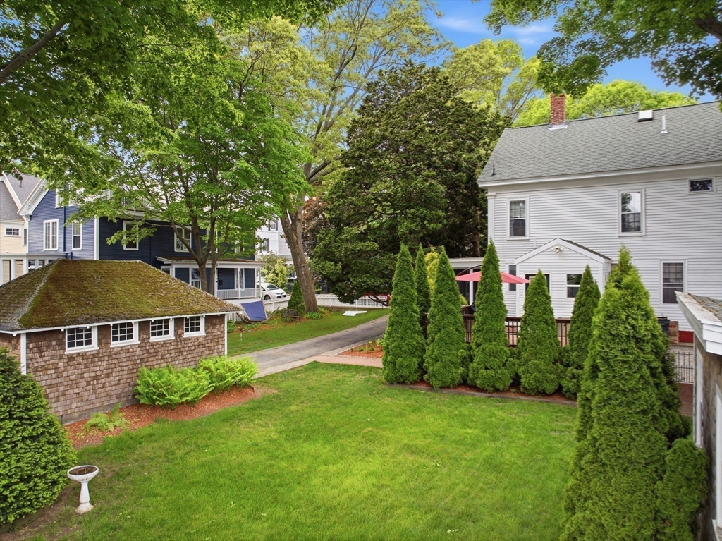 11 Allen St