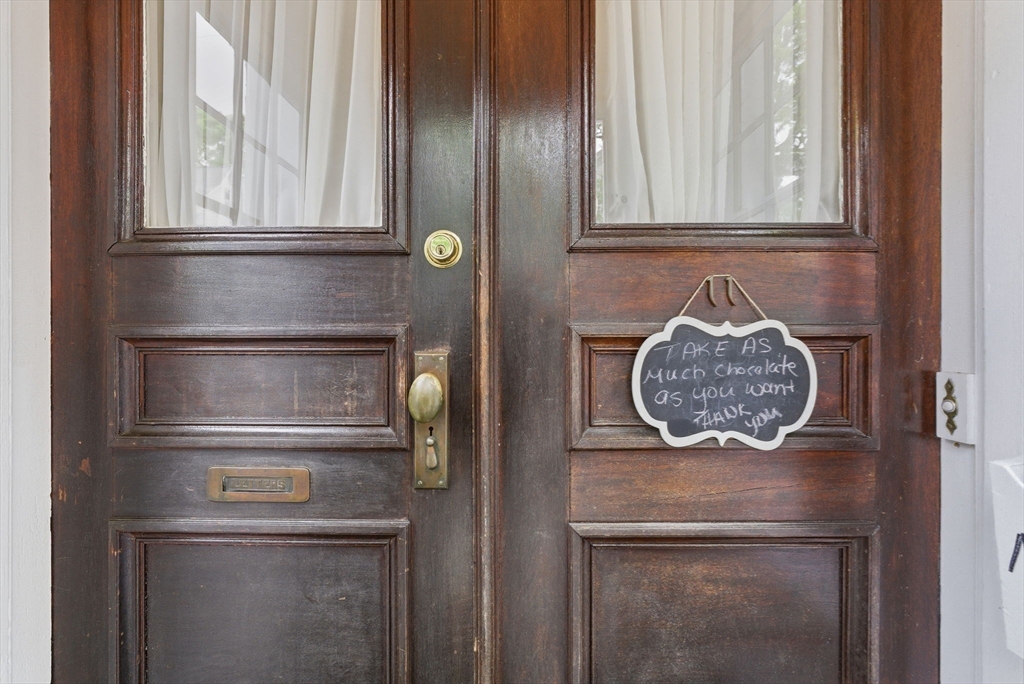 11 Allen St