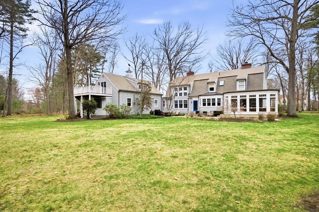 15 River Meadow Dr