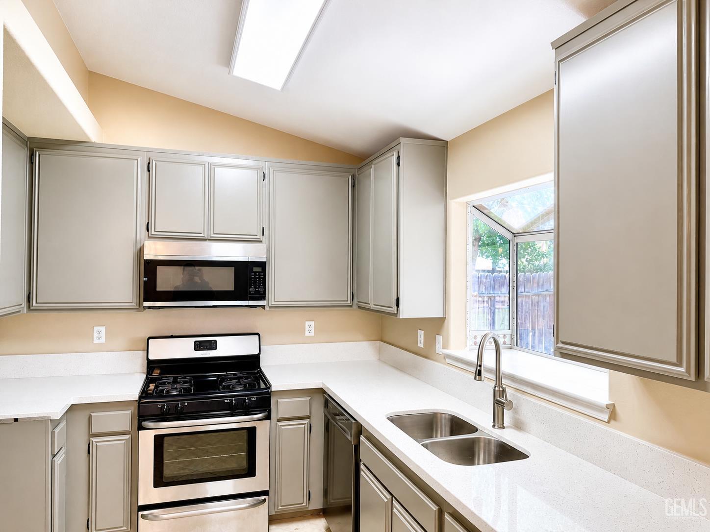 3125 Silver Spur Way