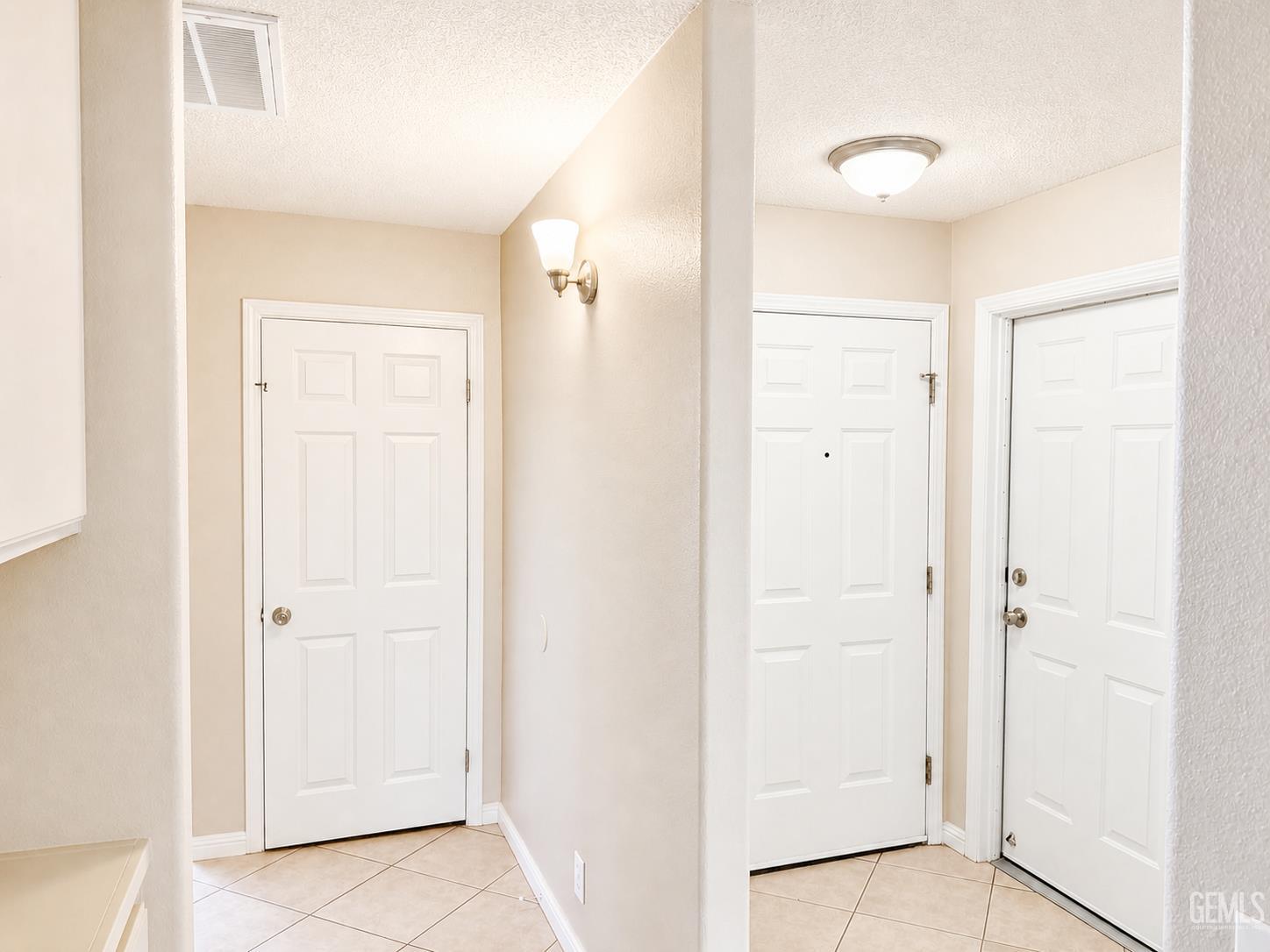 3125 Silver Spur Way