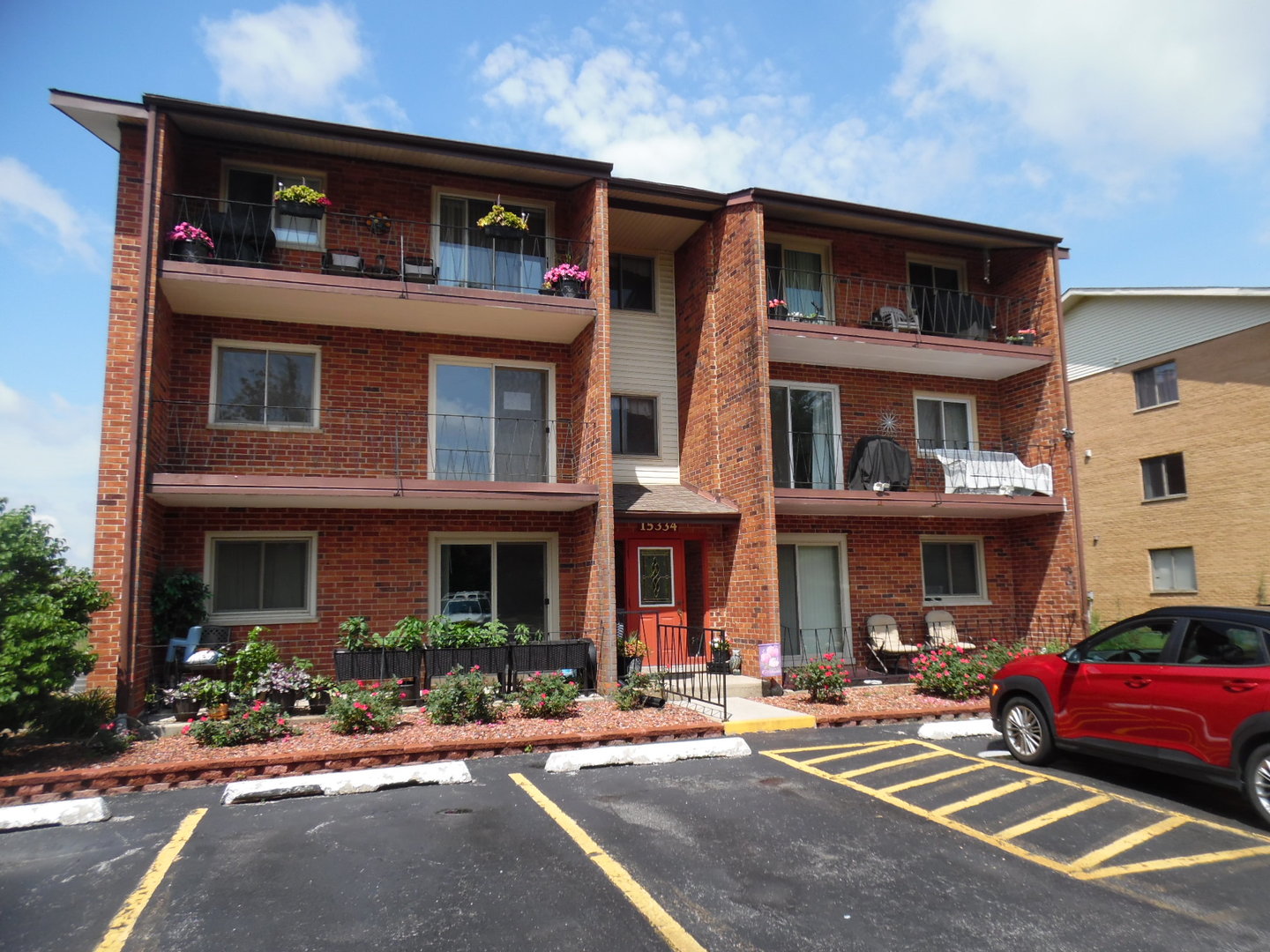 15334 Treetop Drive Unit: 2S