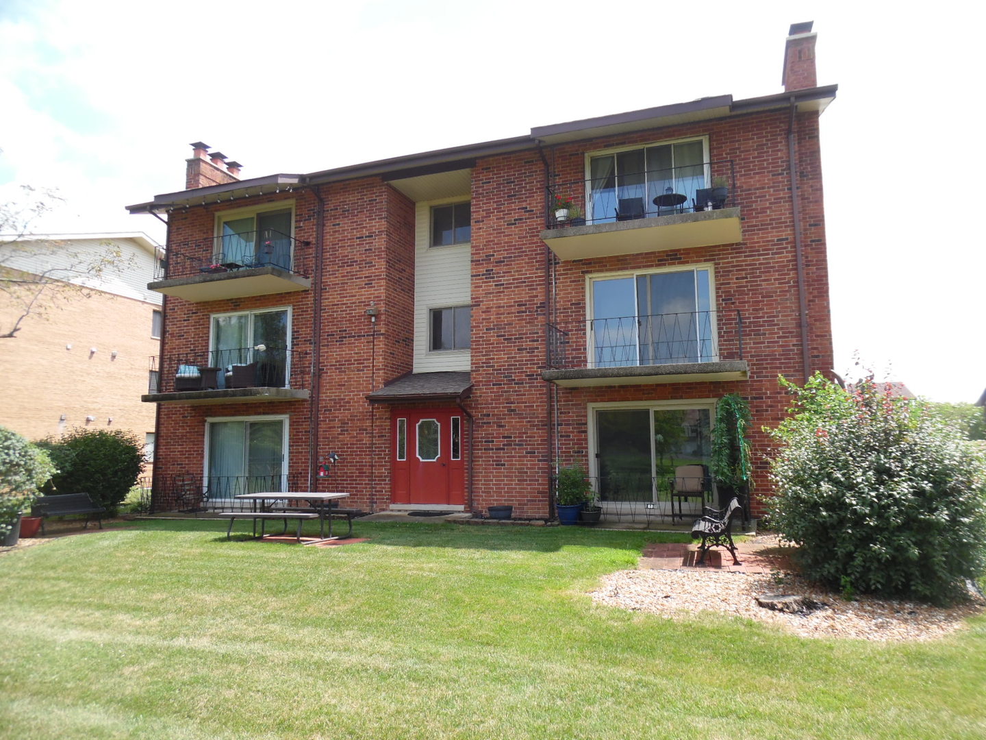 15334 Treetop Drive Unit: 2S