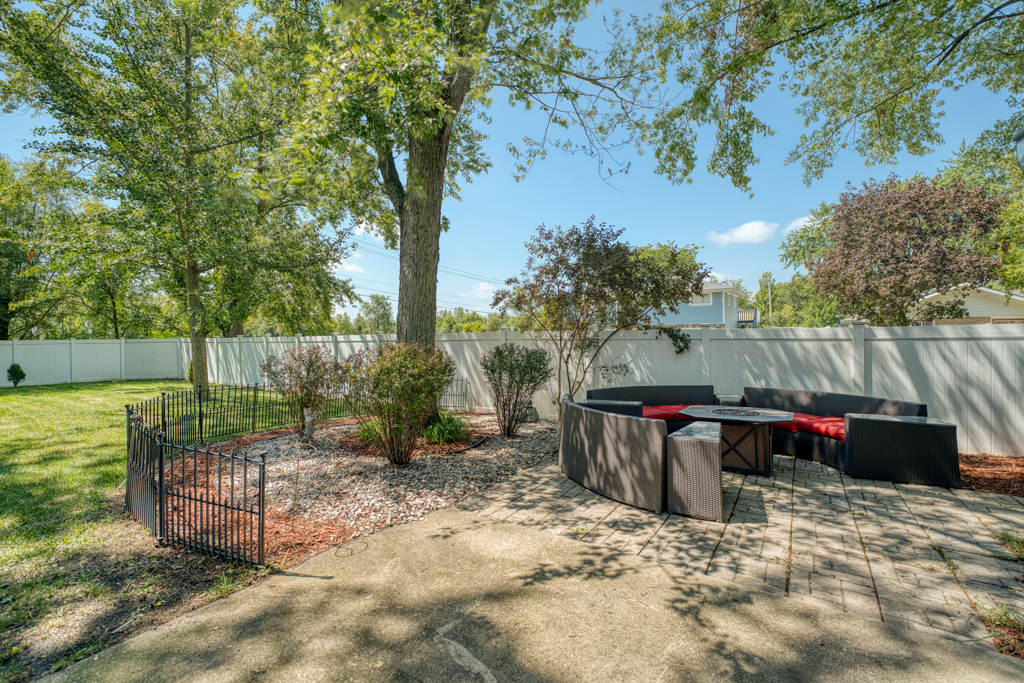 15267 Hiawatha Trail