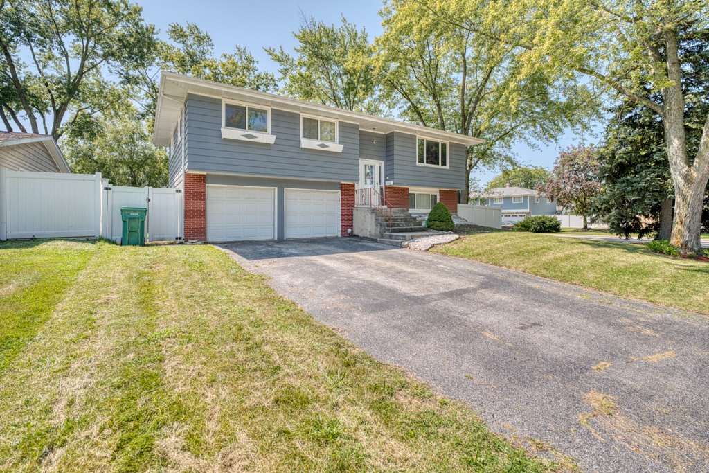 15267 Hiawatha Trail