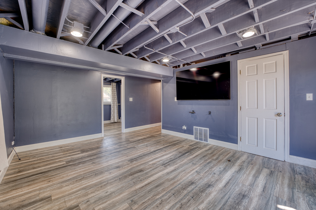 15267 Hiawatha Trail