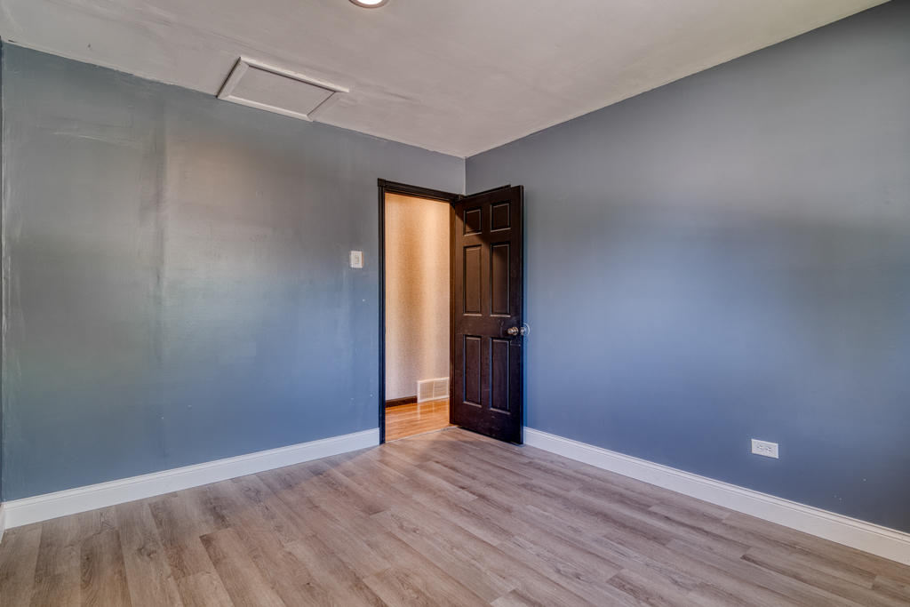 15267 Hiawatha Trail