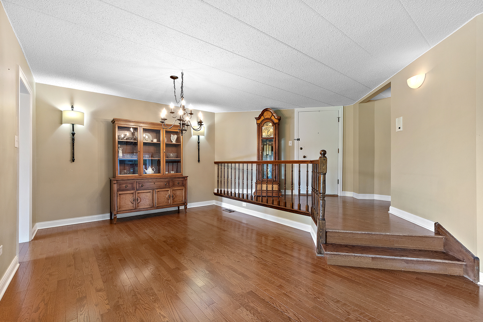 13151 S WESTVIEW Drive Unit: 1B