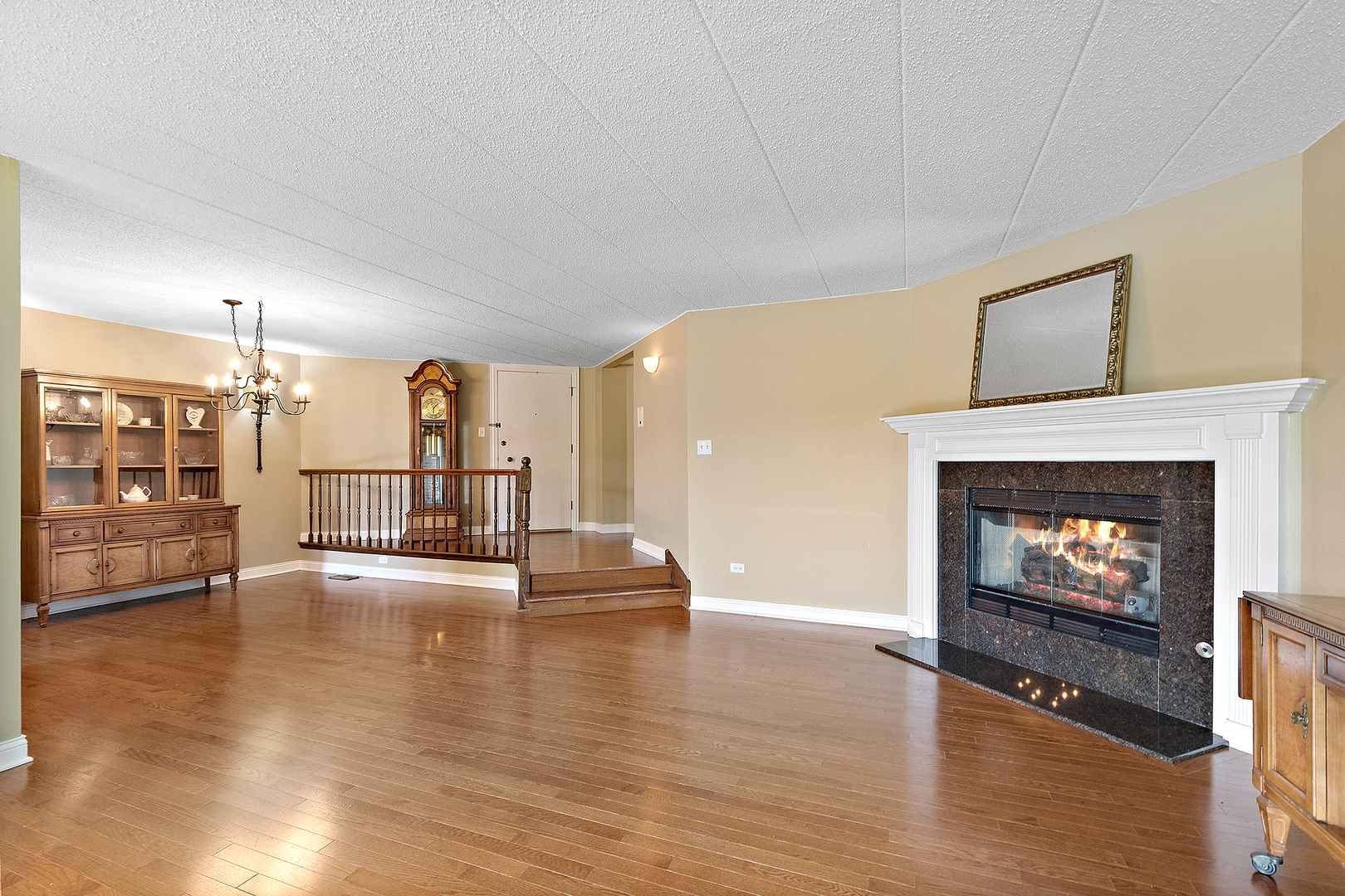 13151 S WESTVIEW Drive Unit: 1B