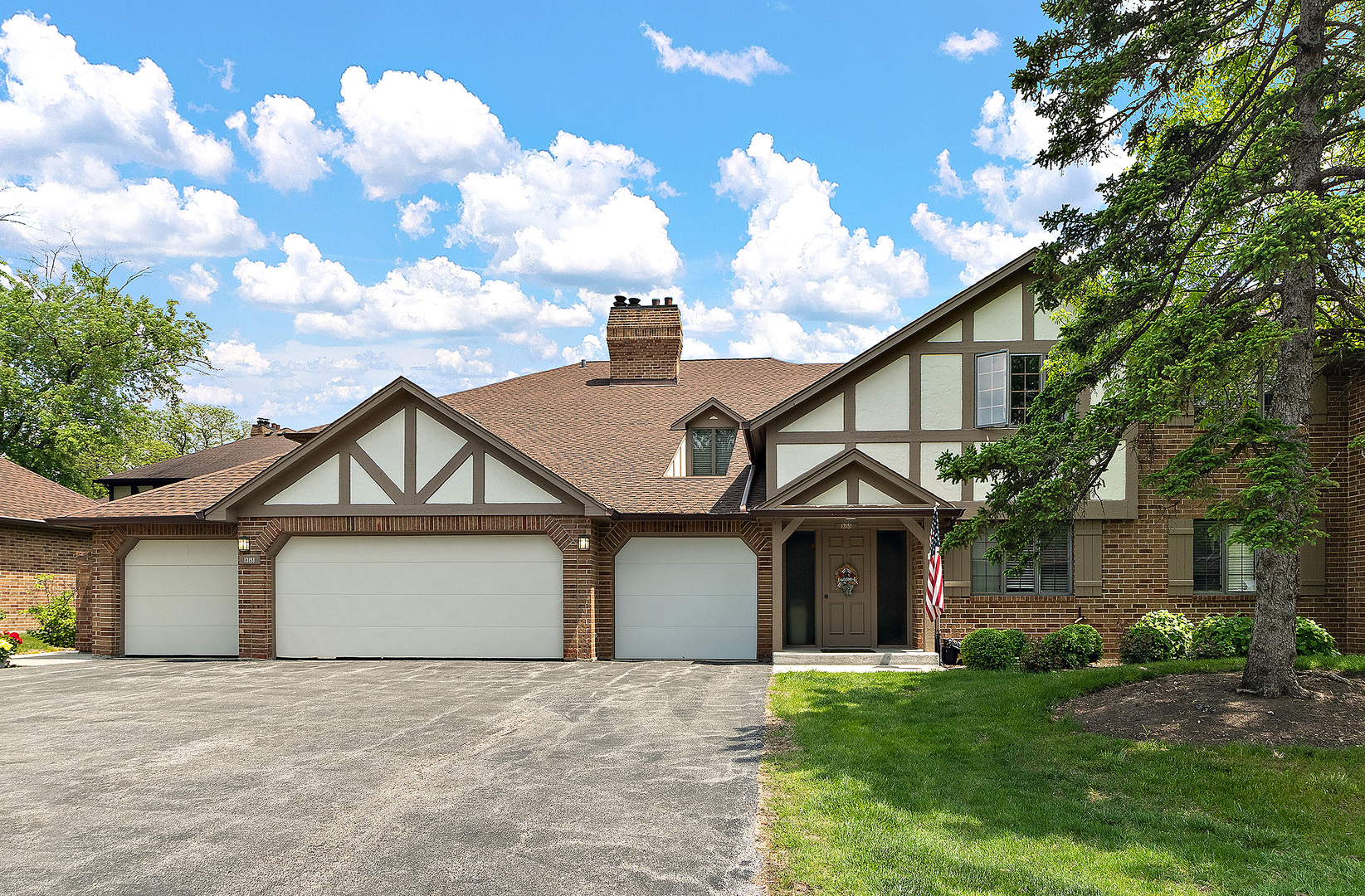 13151 S WESTVIEW Drive Unit: 1B