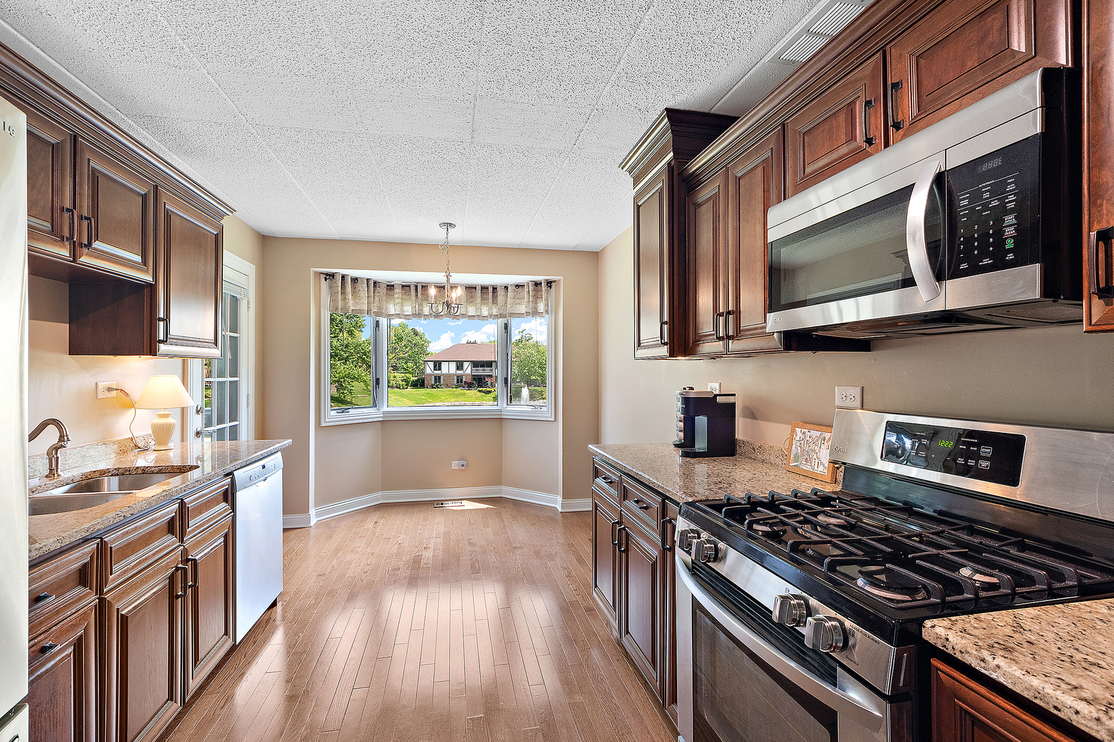 13151 S WESTVIEW Drive Unit: 1B