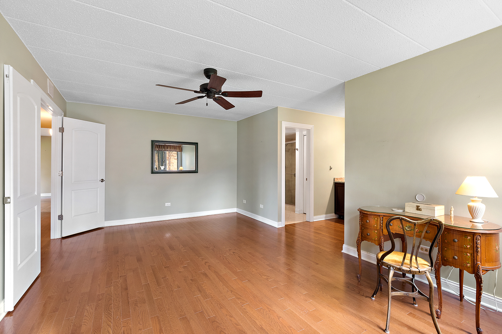 13151 S WESTVIEW Drive Unit: 1B