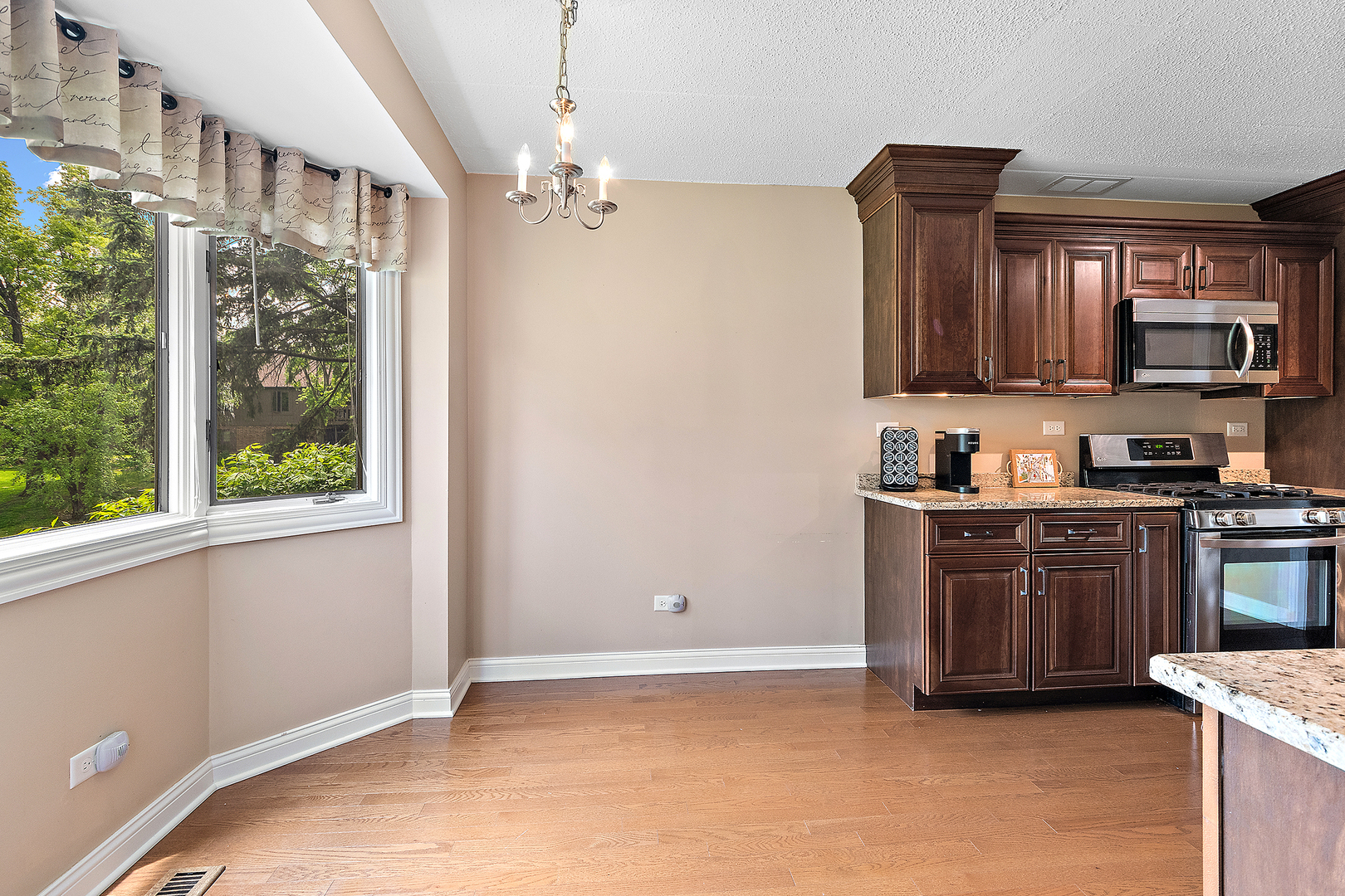 13151 S WESTVIEW Drive Unit: 1B