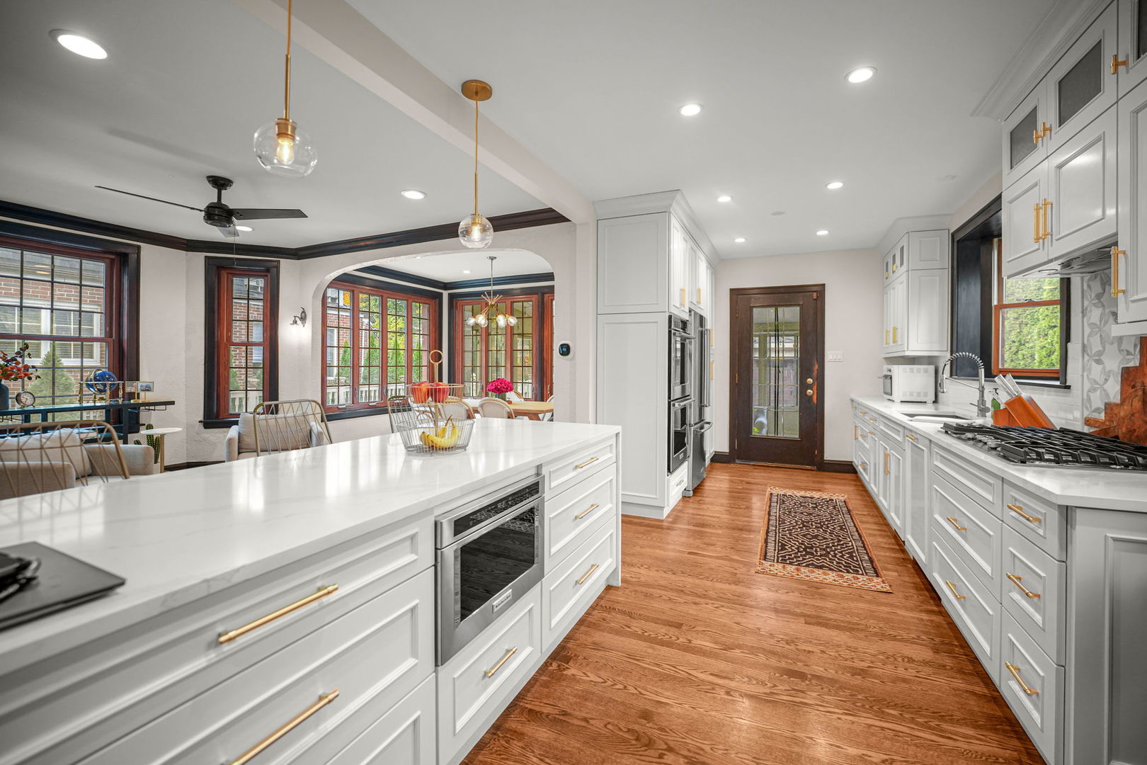 10022 S Seeley Avenue