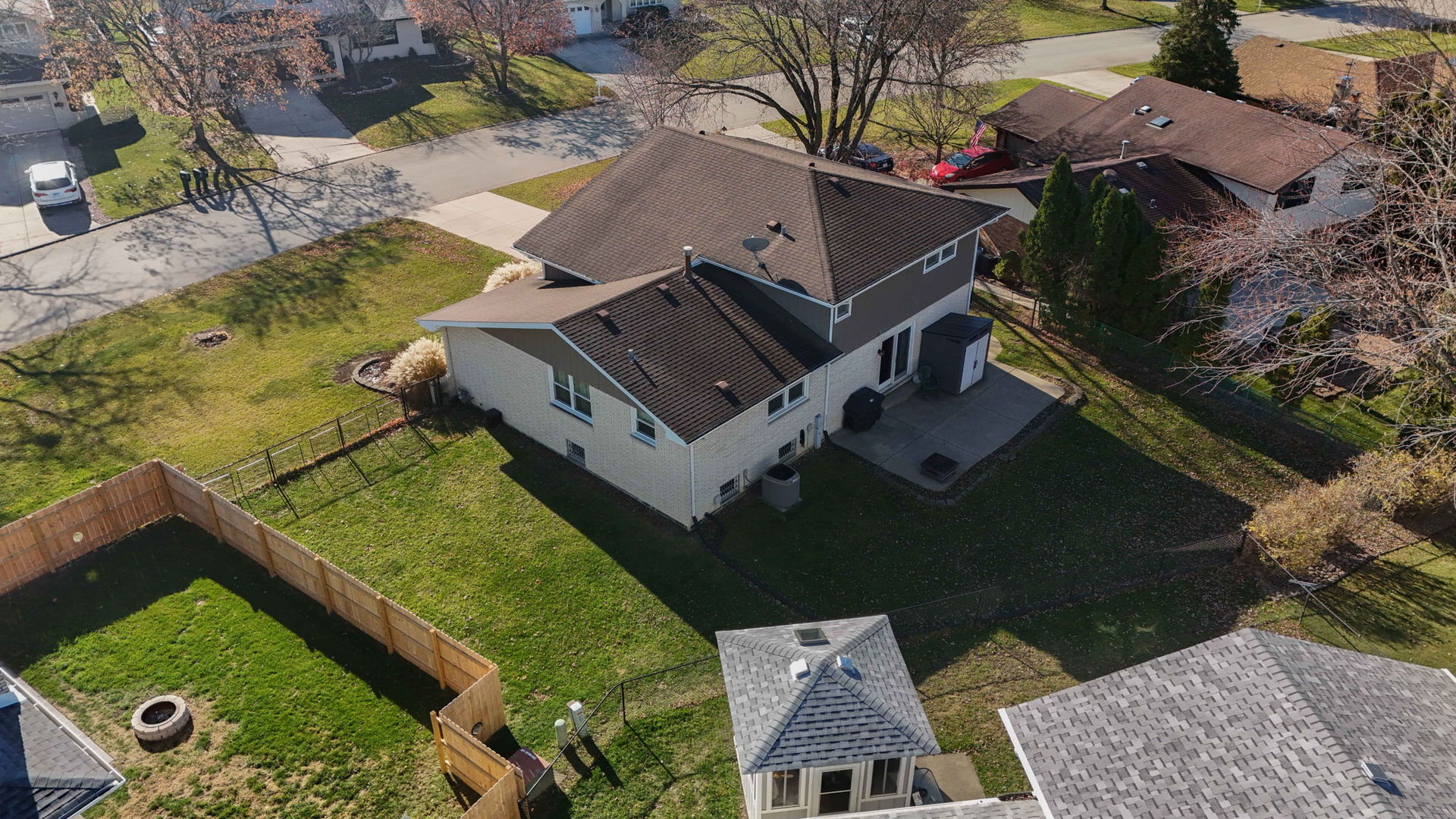 12210 Lake View Drive