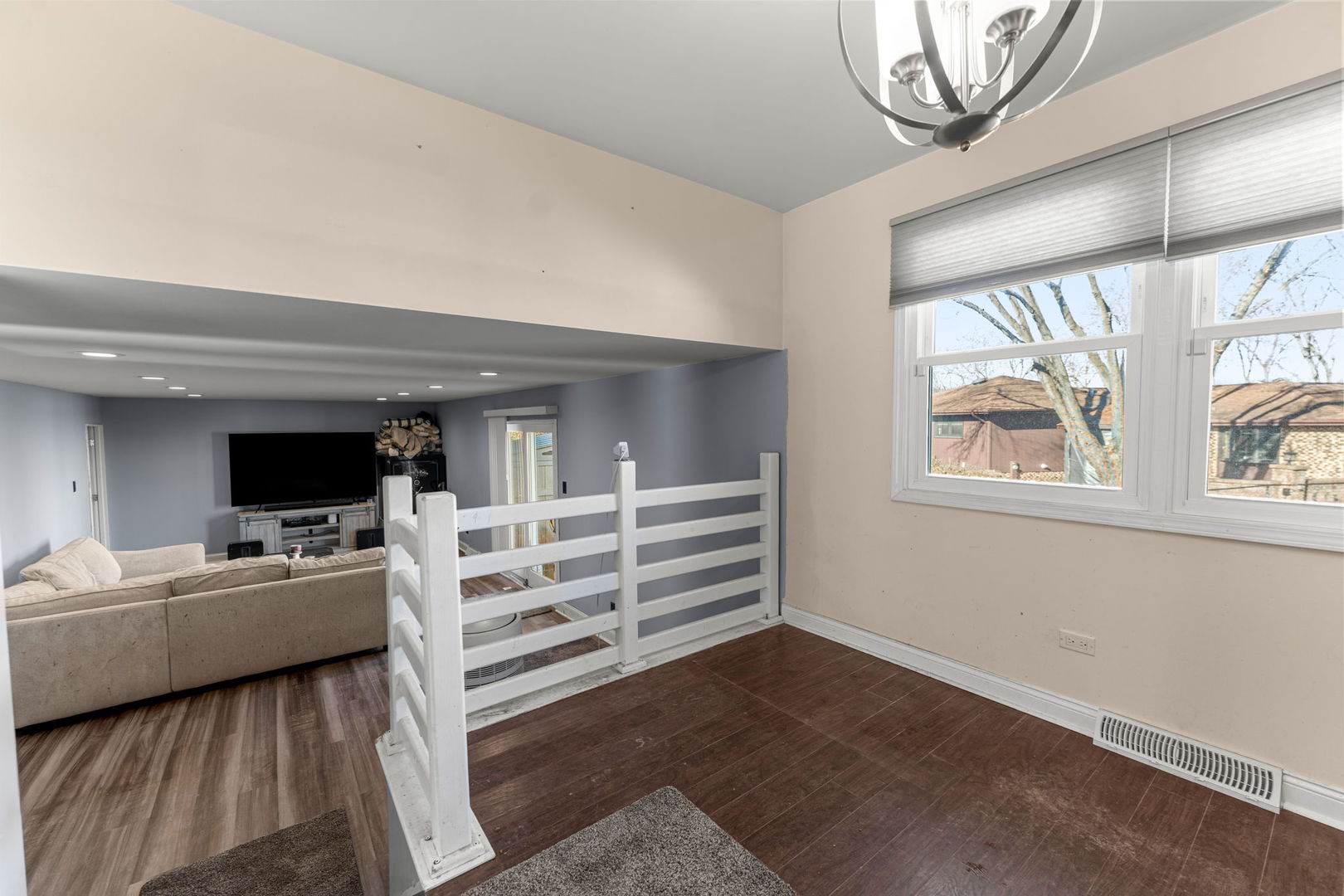 12210 Lake View Drive