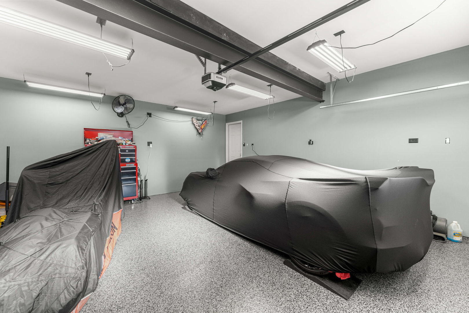 12210 Lake View Drive