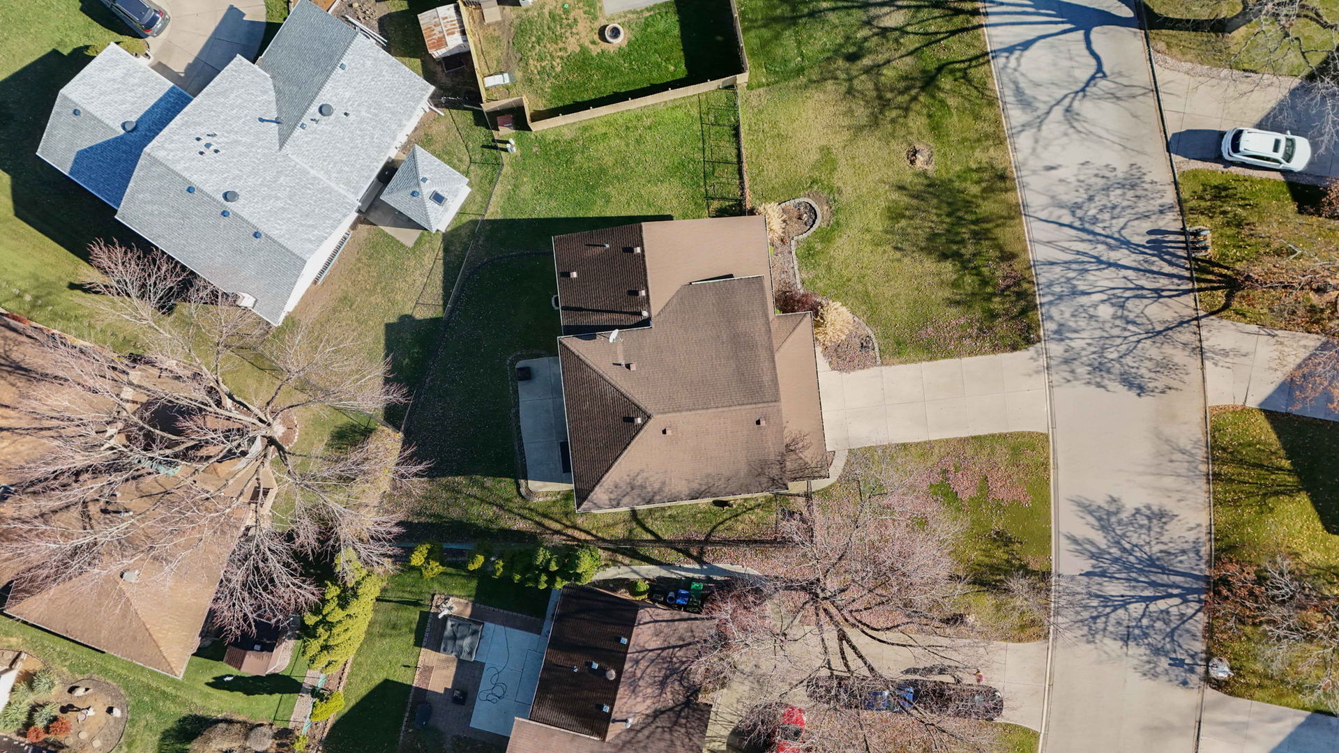 12210 Lake View Drive