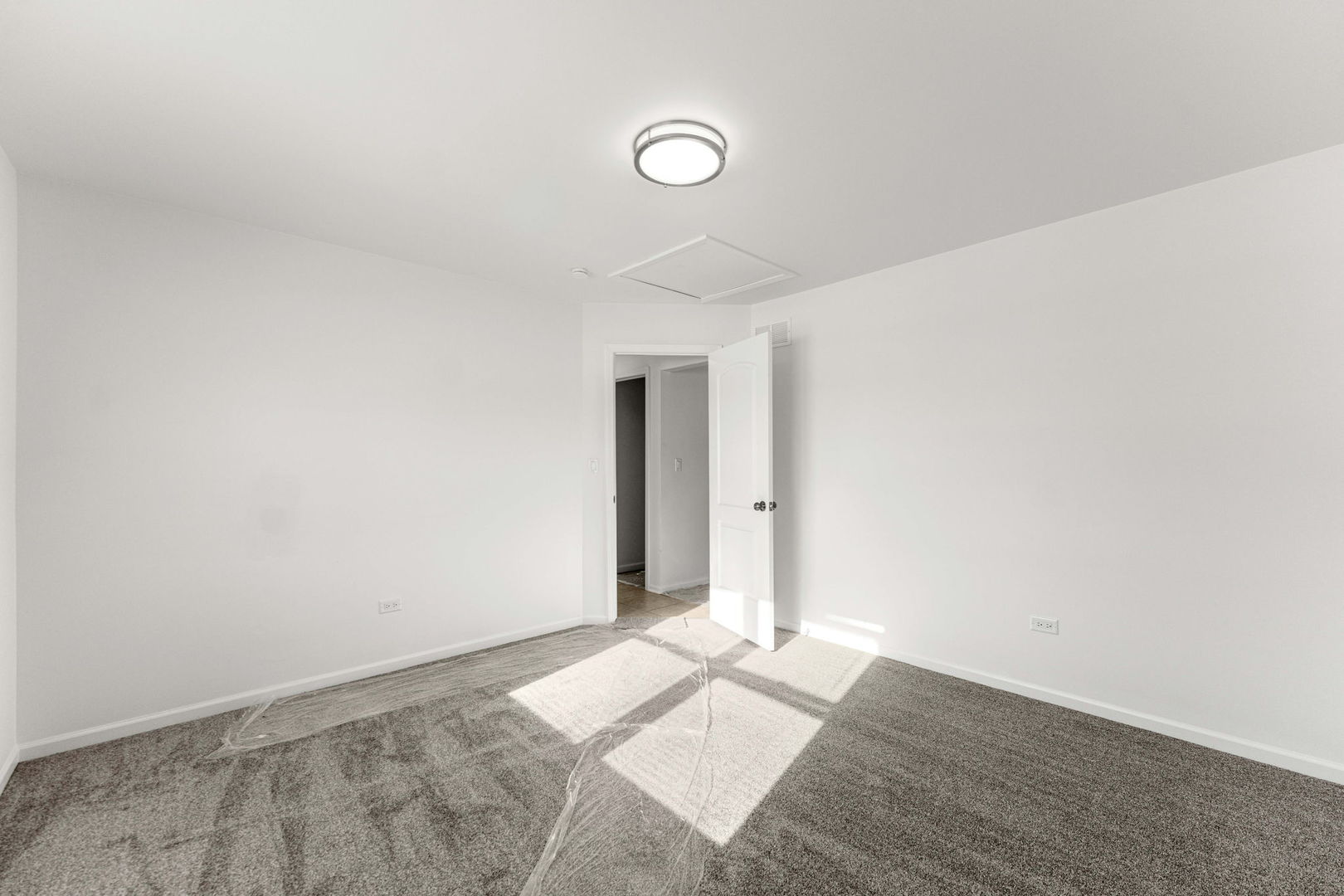 16446 Spaulding Avenue